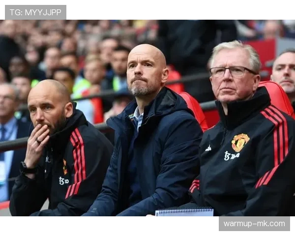 滕哈赫重塑曼联精神文化，球队战斗力与团结力显著提升