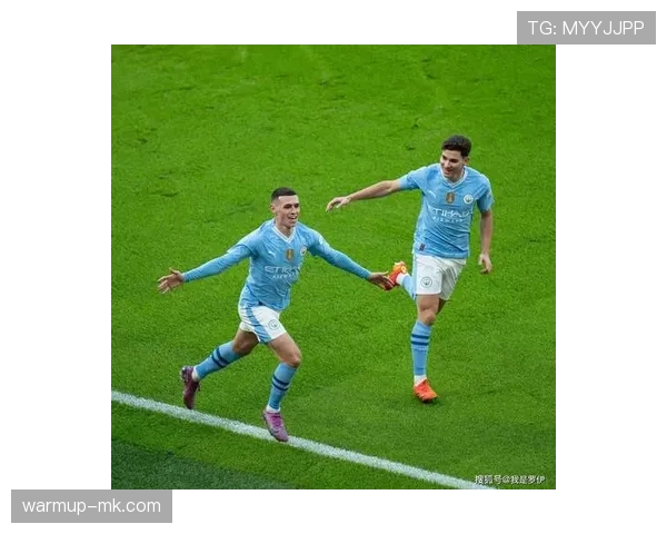 福登技术动作慢镜分析：控球与变向细节展现其细腻脚法